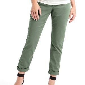 NWT! GAP Maternity Girlfriend Chino